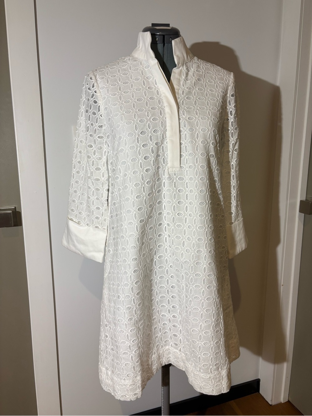 Tuckernuck White Eyelet Megan Dress Size Small NWT